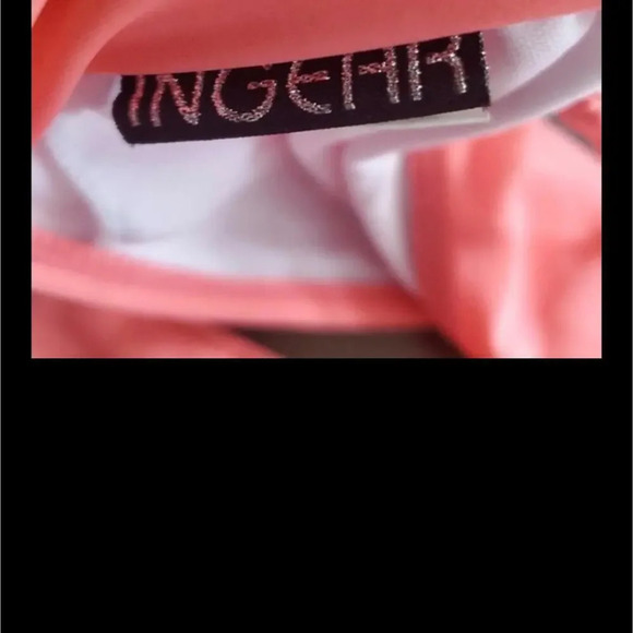 Ingear Ruffled Bikini Top - Medium - Picture 4 of 4